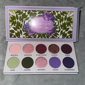 ACE BEAUTE VIOLET SAGE PALETTE- NIB
